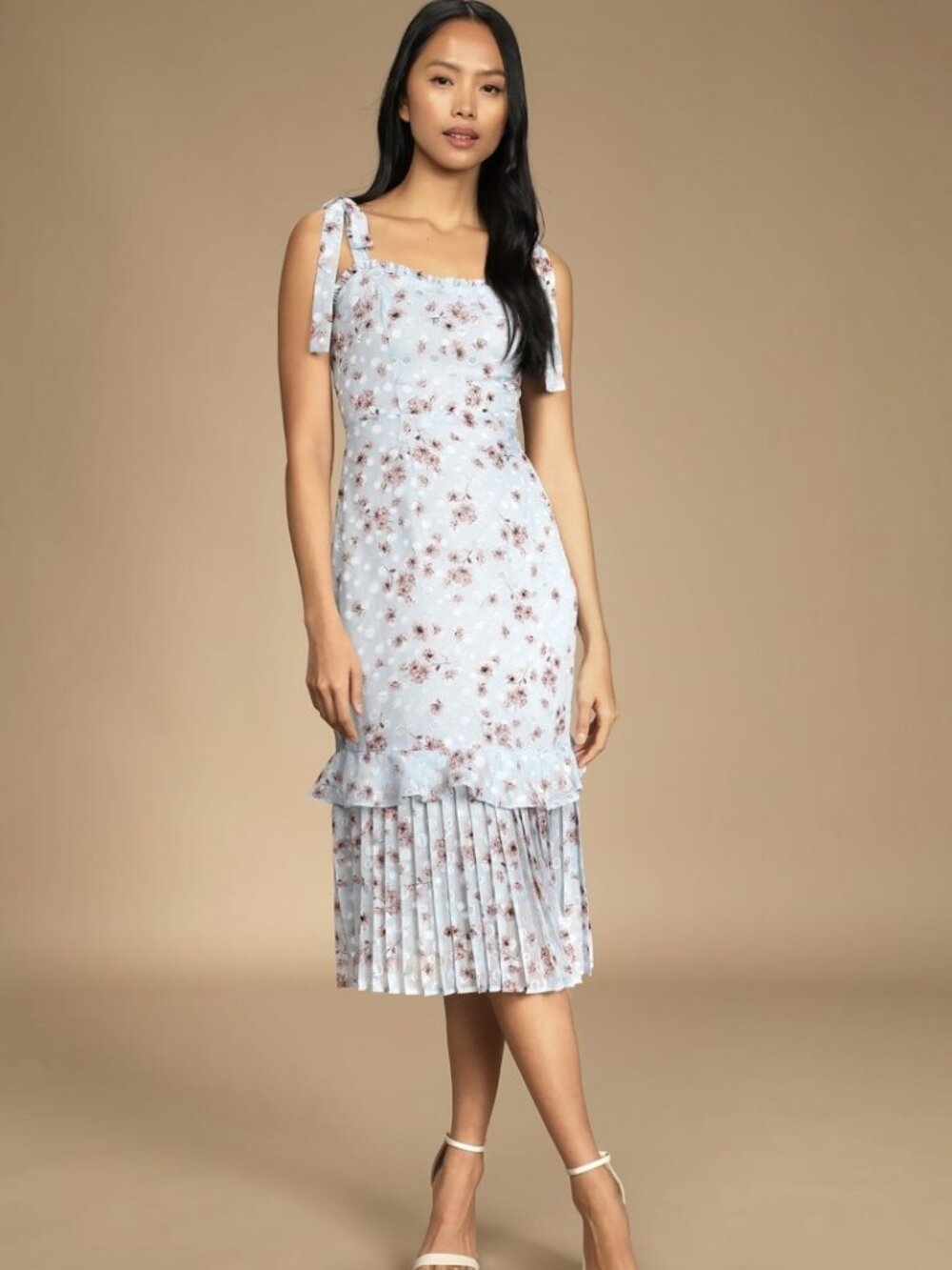 NWT Lulus Terrace Views Light Blue Floral Print Tiered Midi Dress (size S) - Picture 2 of 9